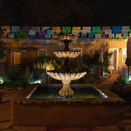 Dos Hermanas Casita 1 Downtown Courtyard Санта-Фе Экстерьер фото